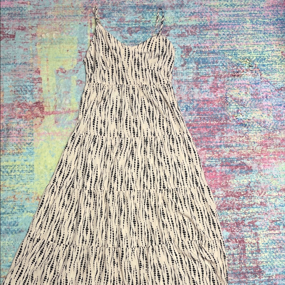 Lightweight Black & White Printed Maxi Dress